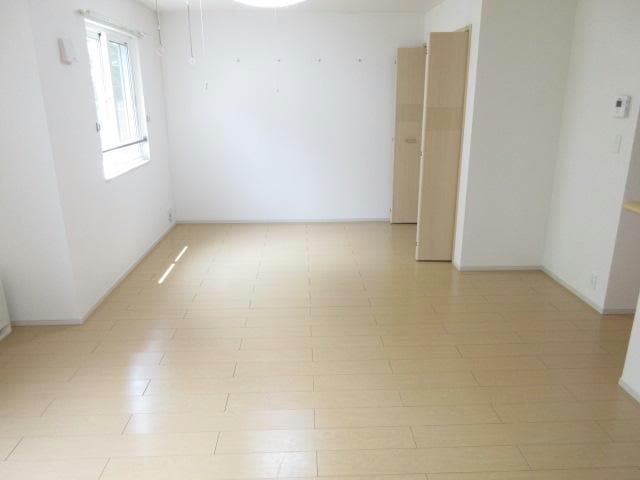 ガーディノディールズⅢの物件内観写真