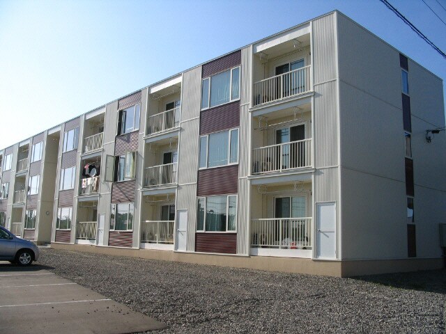 イーストシンセイの物件外観写真