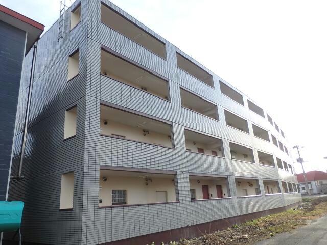 カーサ・プリオールⅤの物件外観写真