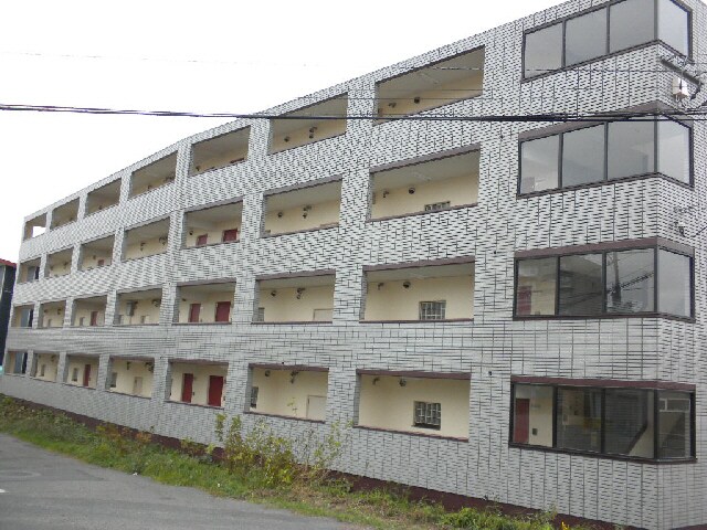 カーサ・プリオールⅤの物件外観写真