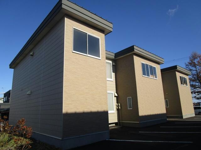 ブライト175の物件外観写真