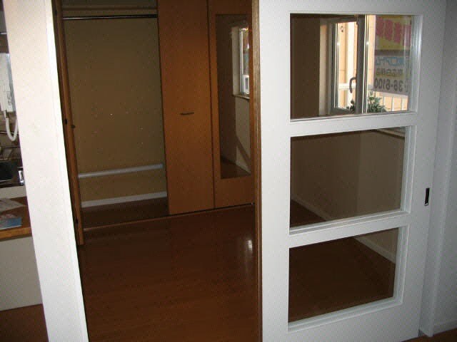 ヴィラ・ナヴォーナの物件内観写真