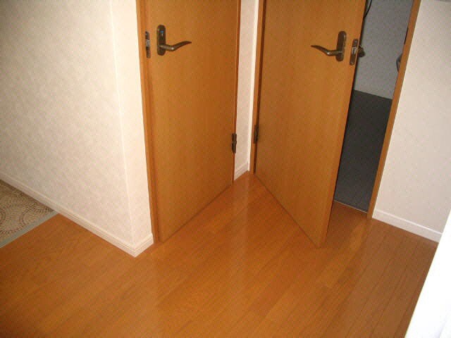 ヴィラ・ナヴォーナの物件内観写真