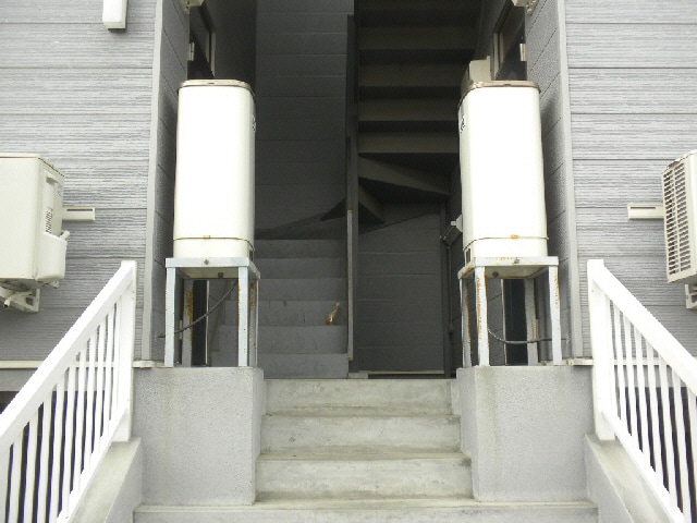 フォルセティ8の物件外観写真