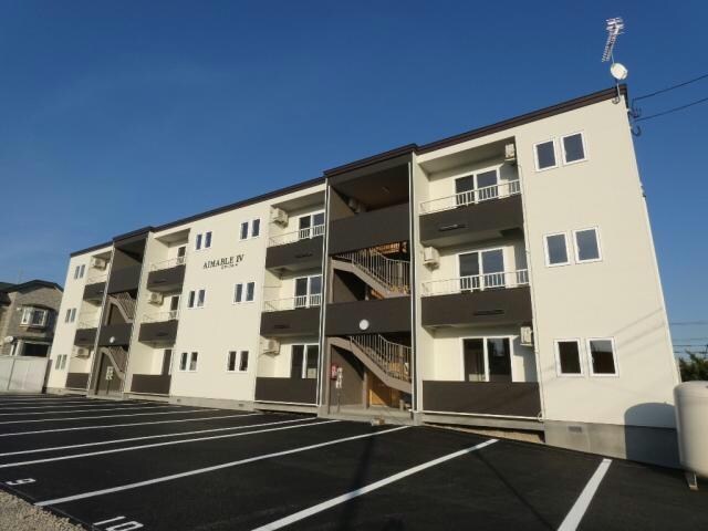 エマーブルⅣの物件外観写真