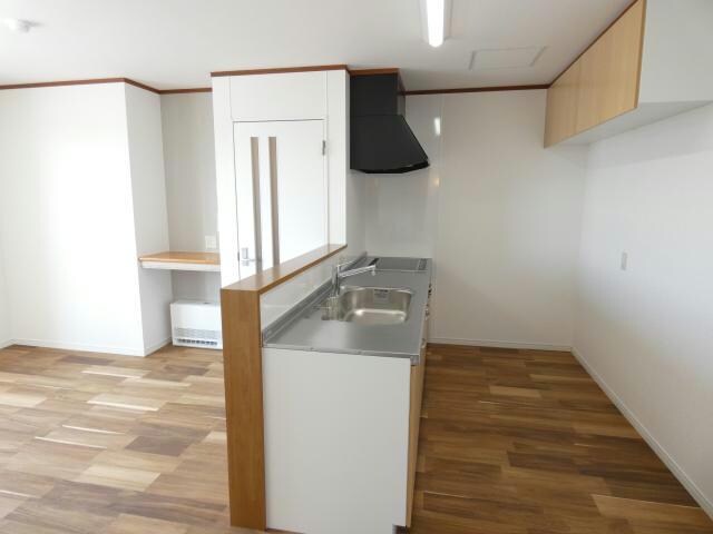 エマーブルⅣの物件内観写真