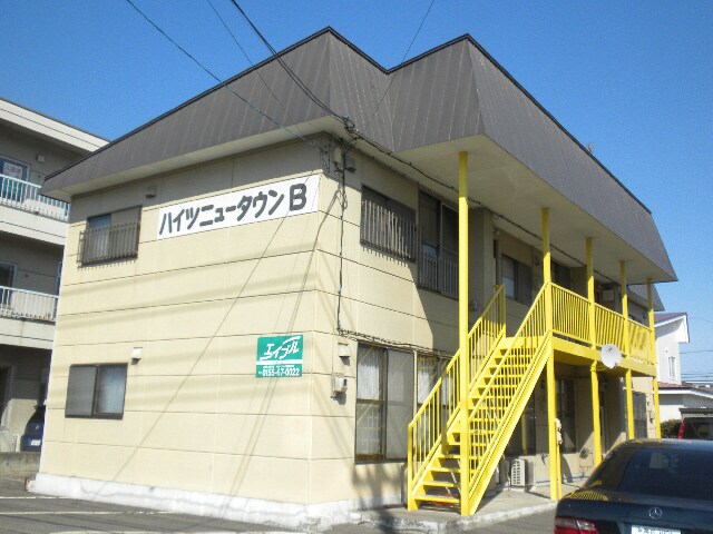 ハイツニュータウンBの物件外観写真