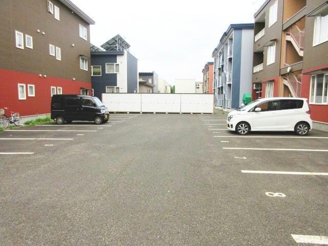 バップバーレンW17　K棟の物件外観写真