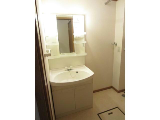 ロイウッドイーストの物件内観写真