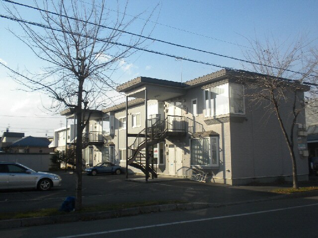 リトルフォレストの物件外観写真