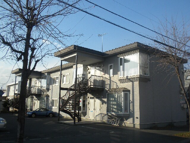 リトルフォレストの物件外観写真