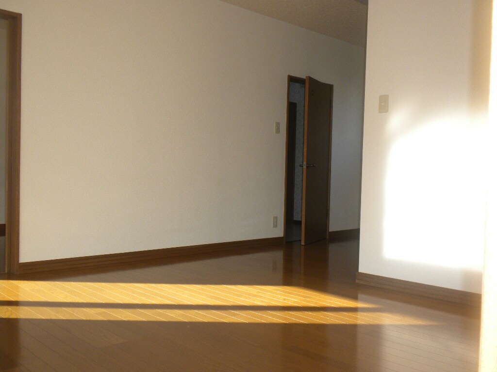 リトルフォレストの物件内観写真