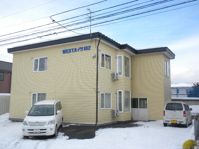 ウエストハイツ182の物件外観写真