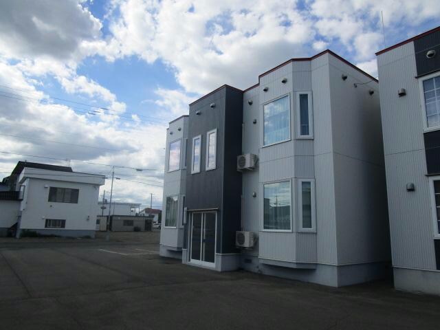 ハウスアバンセ　Ａ棟の物件外観写真