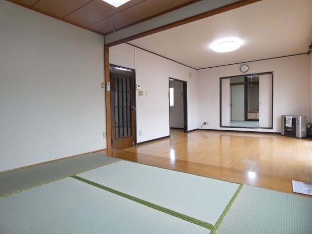 西21南2借家（ムサシ邸）の物件内観写真