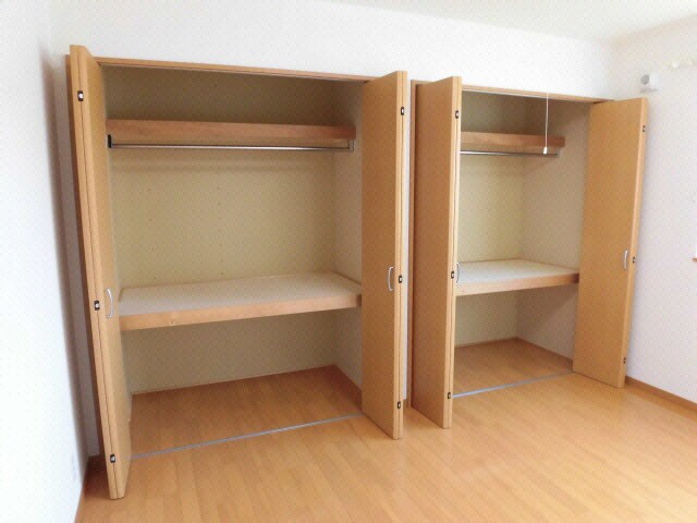 ユトリロ鳳乃舞B棟の物件内観写真