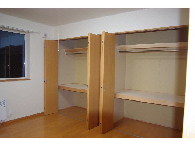 ユトリロ鳳乃舞B棟の物件内観写真