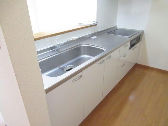 ユトリロ鳳乃舞B棟の物件内観写真