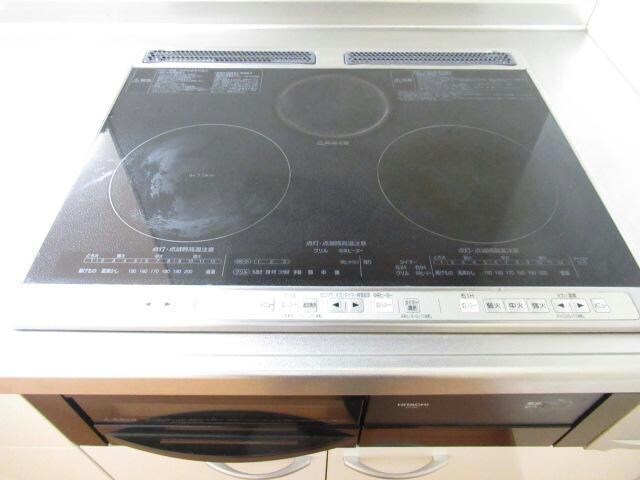 ユトリロ鳳乃舞B棟の物件内観写真