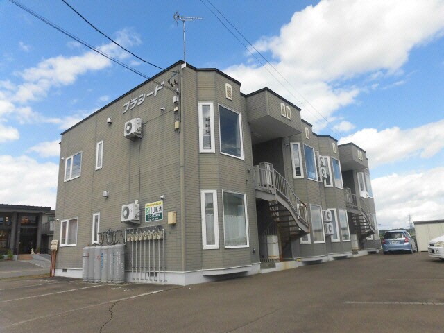 プラシードの物件外観写真