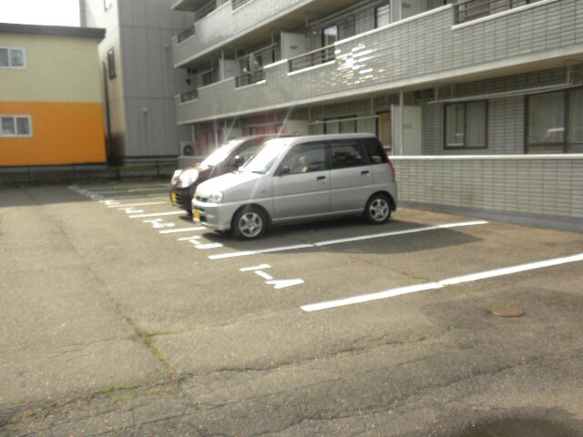 T-フラット204の物件外観写真