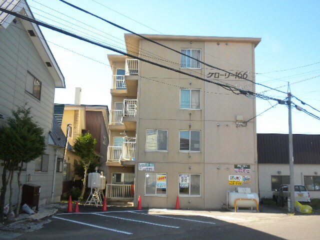 グローリー166の物件外観写真