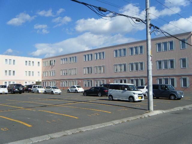 ラグ１６１Ｅの物件外観写真