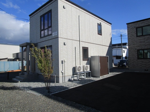 ル・ペピエマンⅠの物件外観写真