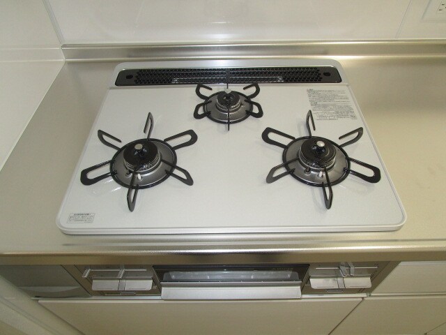 ル・ペピエマンⅠの物件内観写真