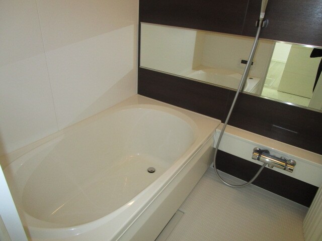 ル・ペピエマンⅠの物件内観写真