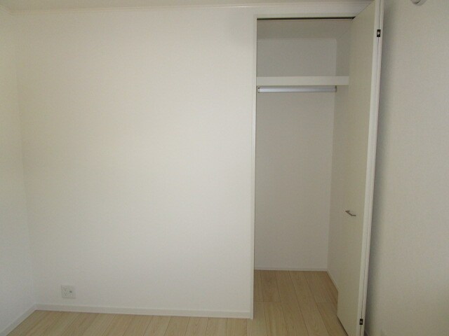 ル・ペピエマンⅠの物件内観写真