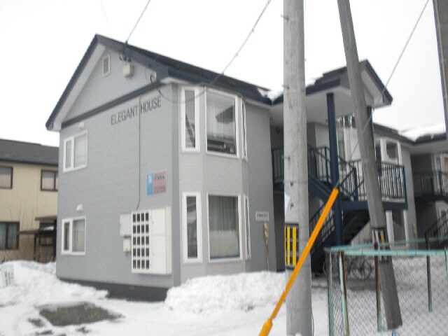 エレガントハウスの物件外観写真