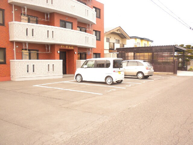 サニーホームズⅡの物件外観写真