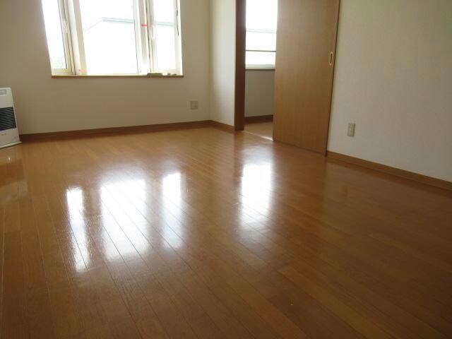 ヴィラ円山1の物件内観写真