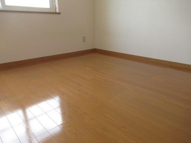 ヴィラ円山1の物件内観写真