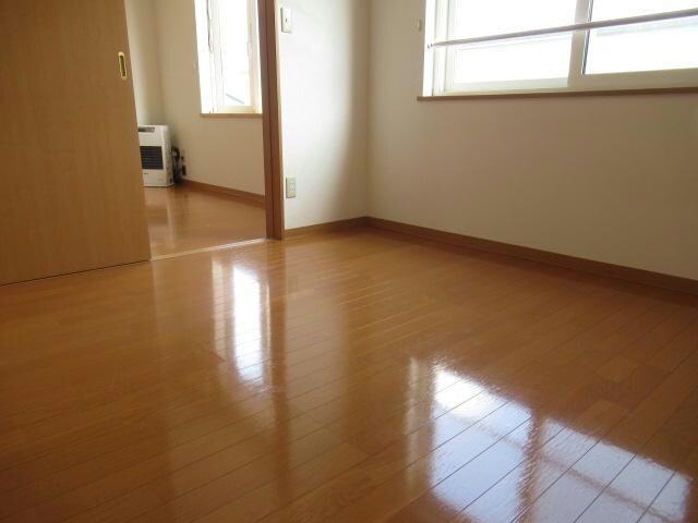 ヴィラ円山1の物件内観写真