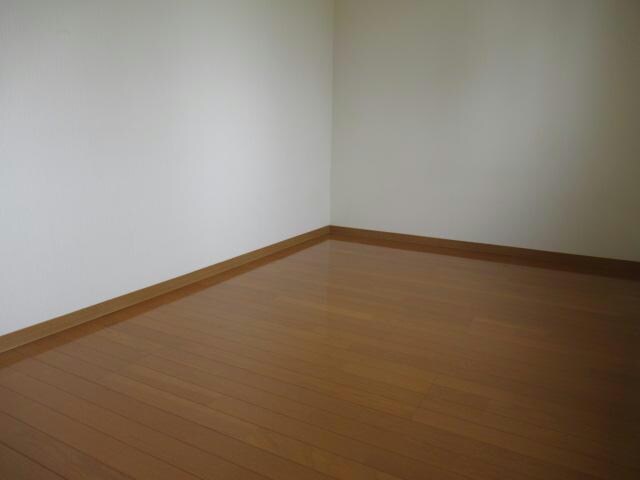 ヴィラ円山1の物件内観写真