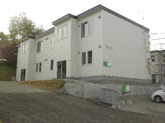 ラピスの物件外観写真