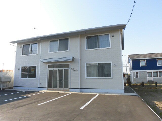 リバーサイドの物件外観写真