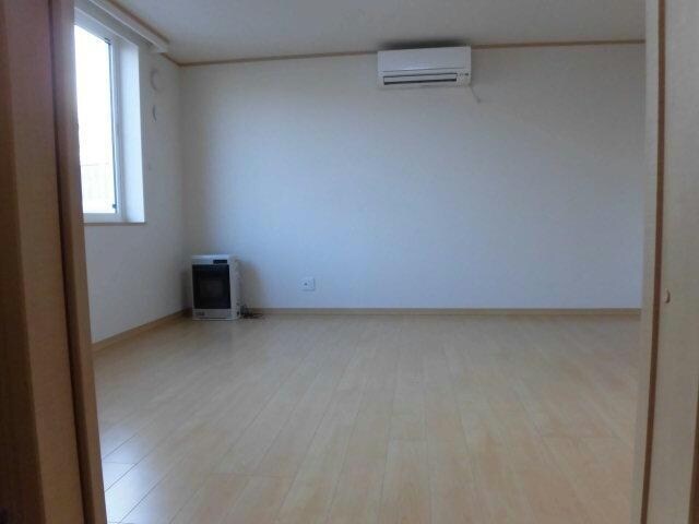 リバーサイドの物件内観写真