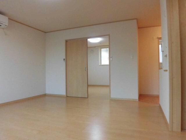 リバーサイドの物件内観写真