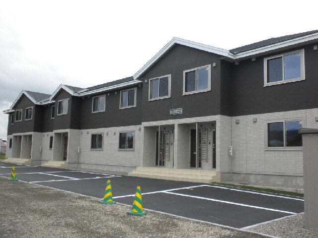 グランドールGⅣの物件外観写真