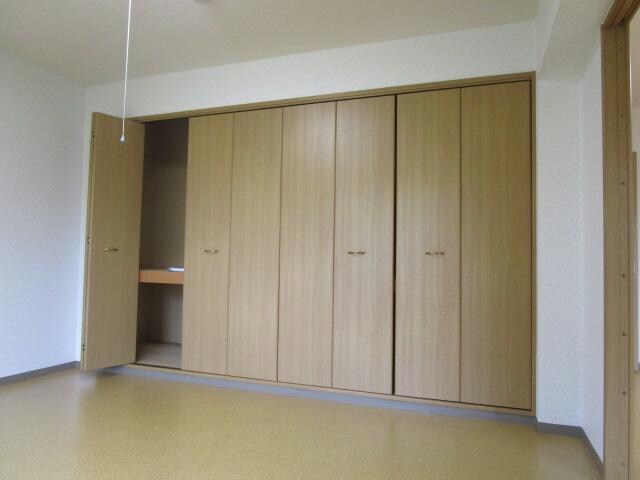 あかつきニュータウンA棟の物件内観写真