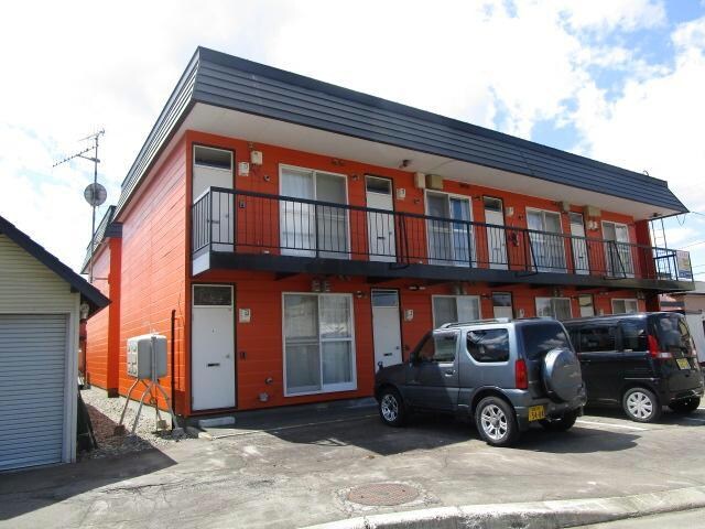 コスモハイツＢ棟の物件外観写真