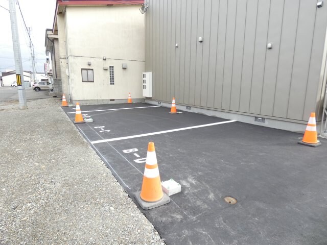 西帯広駅 徒歩3分 1階の物件外観写真