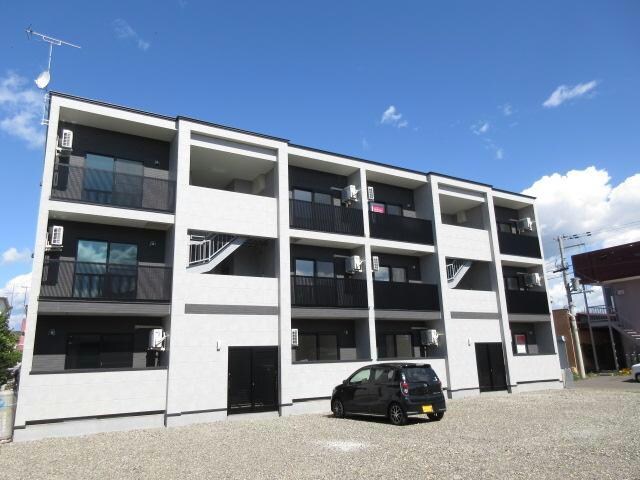 BAOBAB白樺Ⅱの物件外観写真