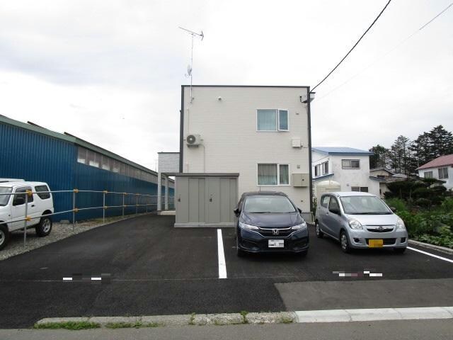 プードリエボアⅥの物件外観写真