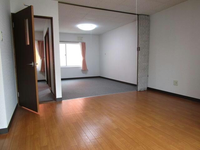 コスモハイツA棟の物件内観写真