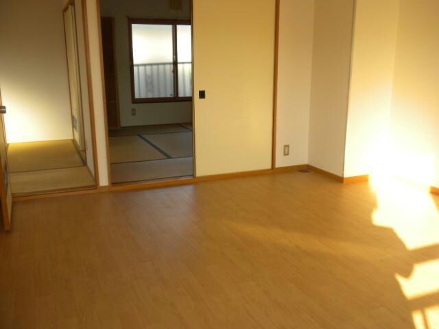 コーポサンライズの物件内観写真