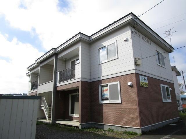 プリオール三田ⅠⅡの物件外観写真